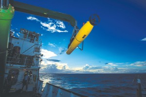 A Bluefin 21 was used in the search for the missing Malaysian Airlines Flight 370; here an Artemis system (a specific Bluefin) is being deployed with a Lodestar HPT7000 GyroUSBL system for positioning and an Avtrak 6 acoustic navigation and communications instrument. Courtesy of Phoenix International Holdings, Inc. 
