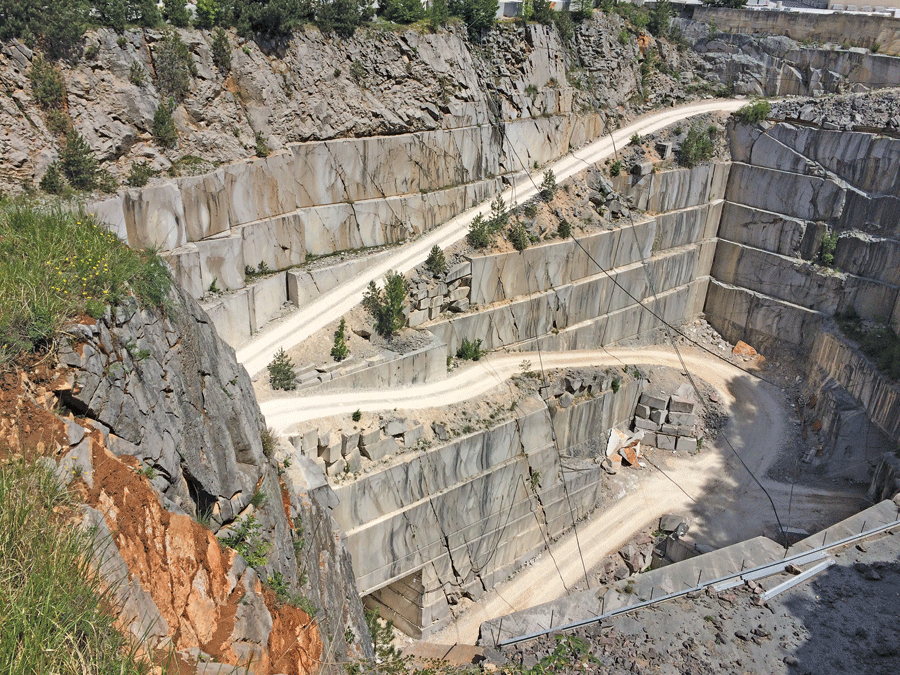 Rock mass in quarries is susceptible to tectonic disruption, which means a high risk level for slope stability.