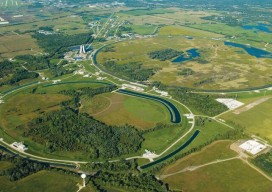 To survey the ring tunnel, thousands of control points were shot with laser trackers and confirmed in order to maintain a reliable control network.