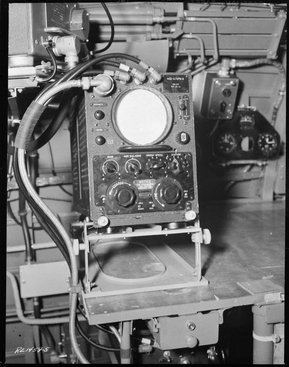 A World War II Loran receiver